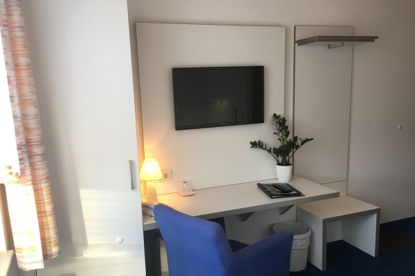 ISA Hotel & Restaurant